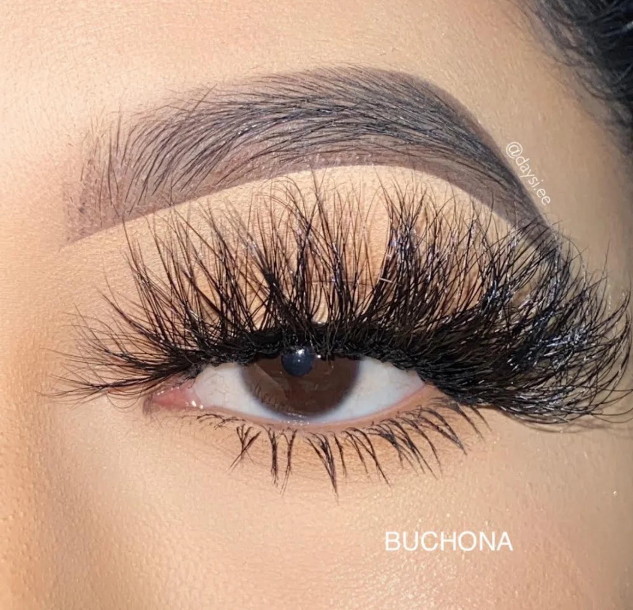 Buchona “25MM” - Yalordelashesllc